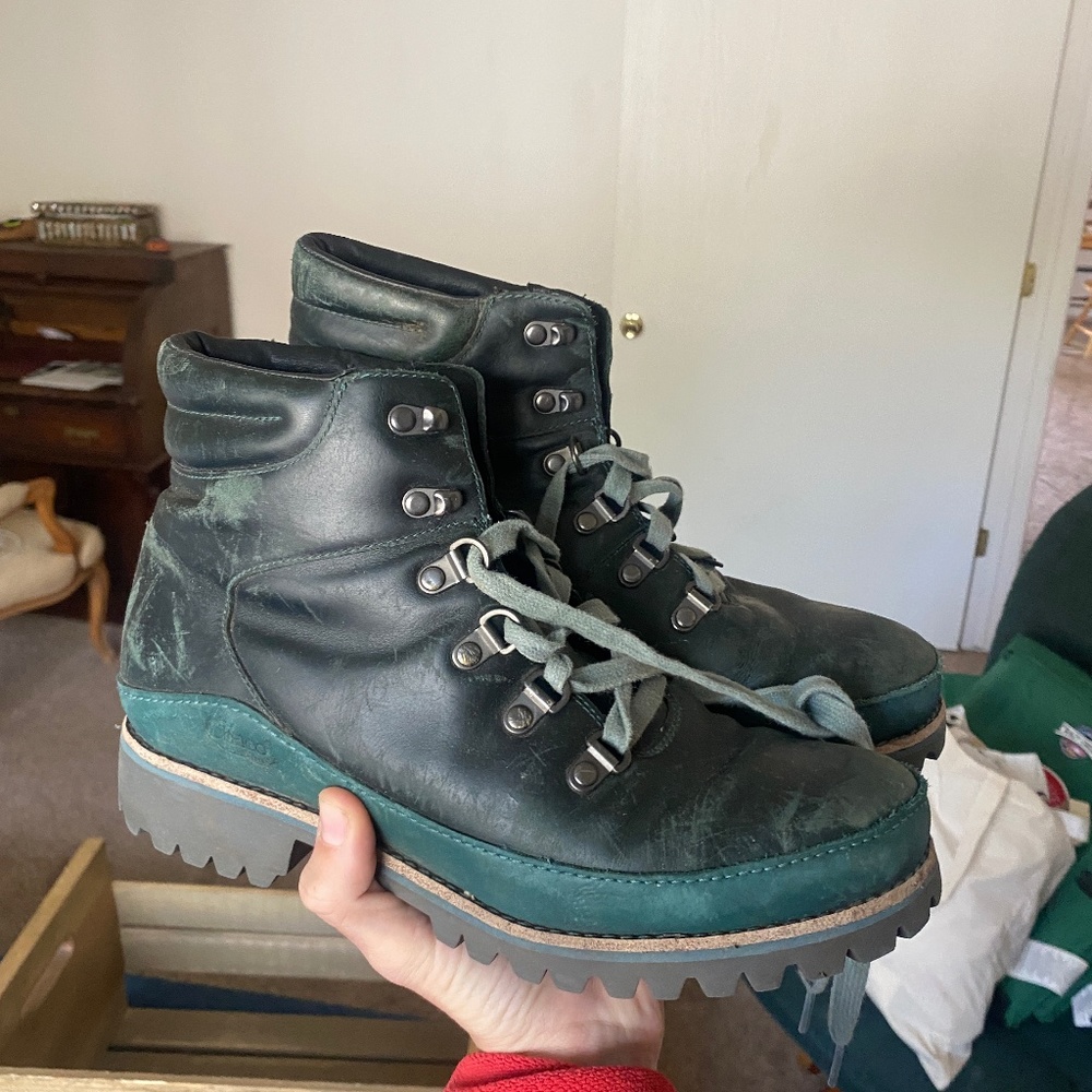 Chaco womens hiking boots